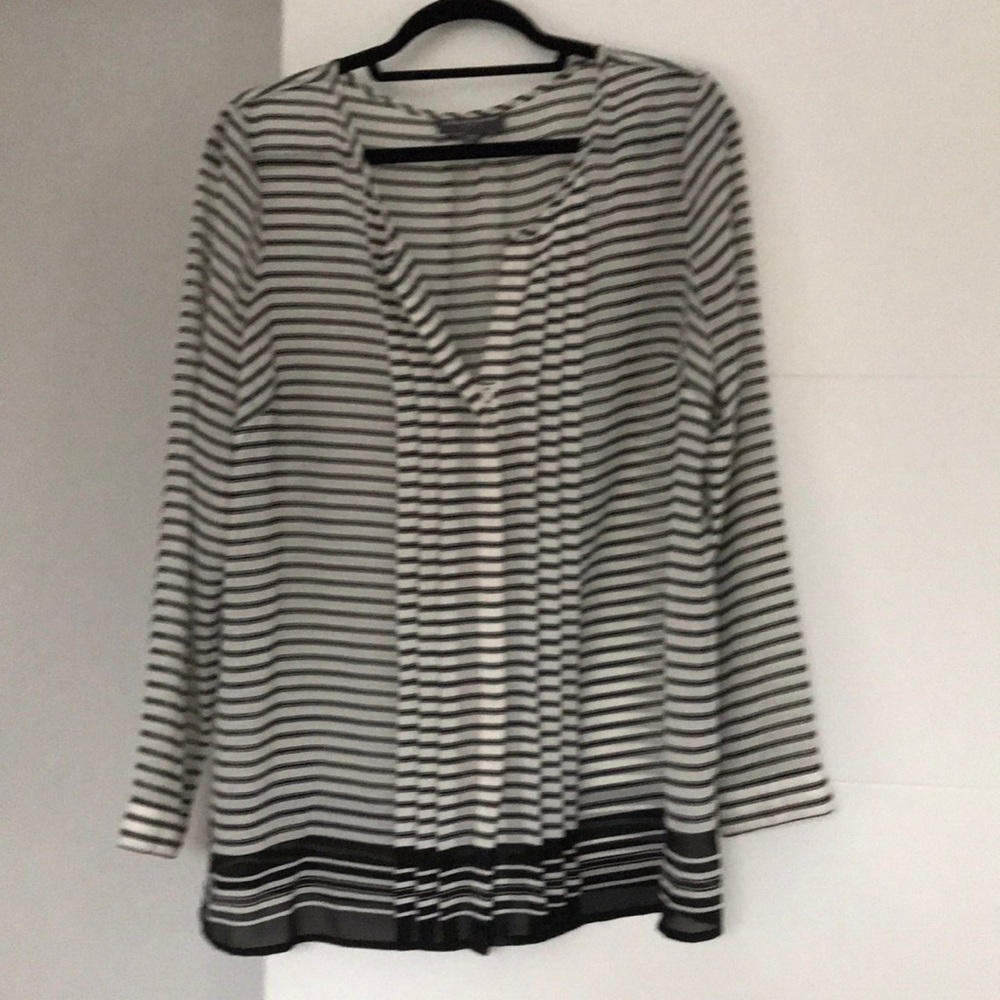 A Pea in the Pod Maternity Blouse